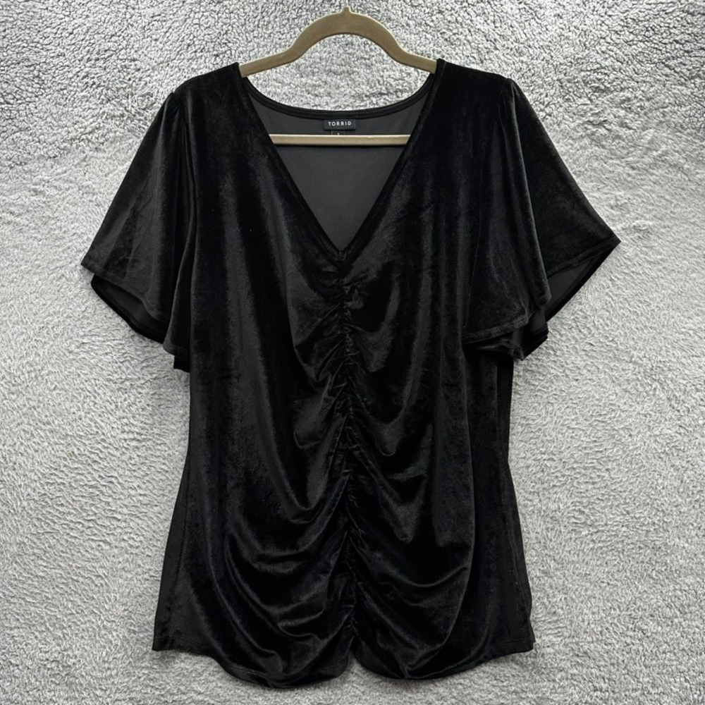 Torrid Women's 2 Black Stretch Velvet Ruched V-Neck Flutter Sleeve Top Evening